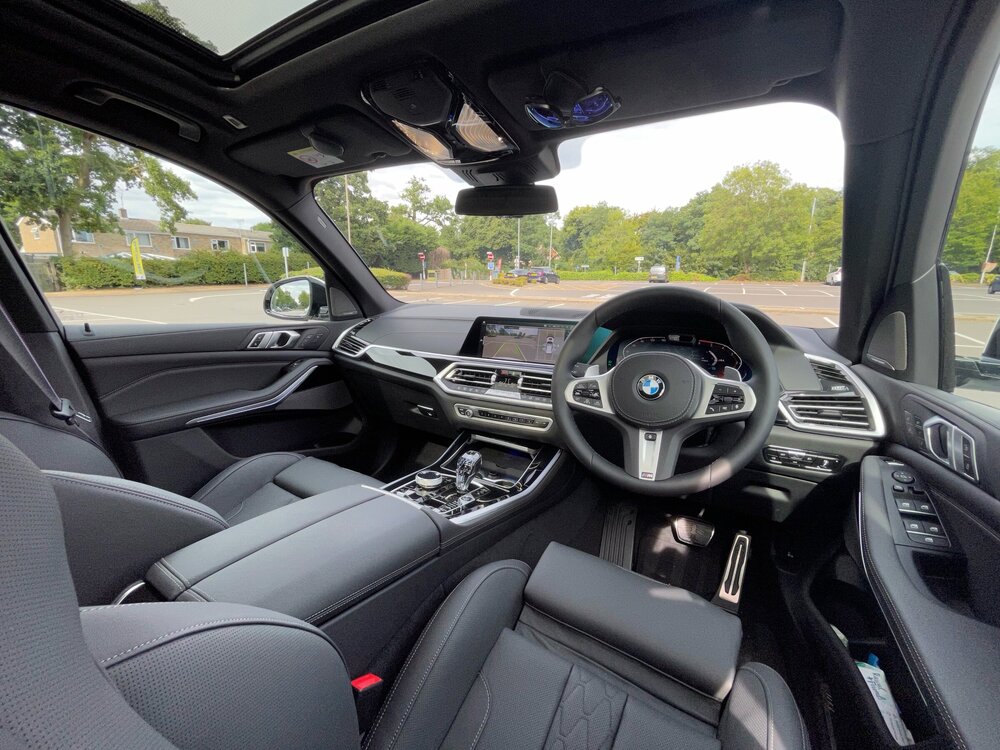 Interior_Front_1.jpg